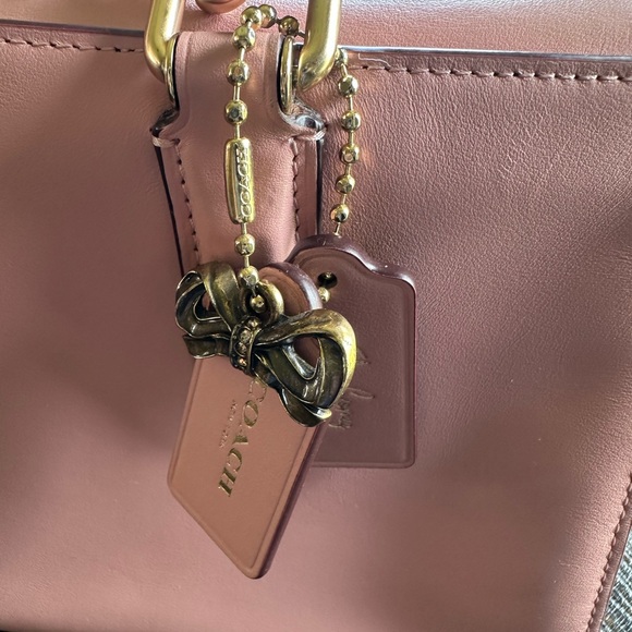 Limited Edition Selena Gomez x Coach purse - Picture 12 of 16